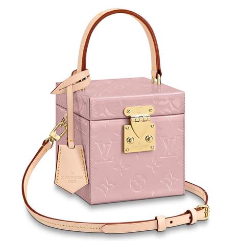 louis vuitton fashion show gift bags|louis vuitton gifts under 100.